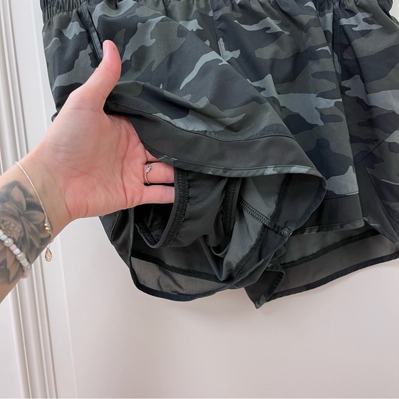 Athleta Camo Mesh Racer Running Speed Shorts 4" Lined Zipper Pocket Athleisure - Picture 6 of 10